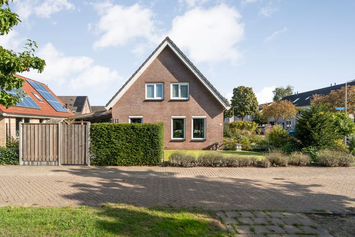 Vrijstaande woning te koop: Madeliefje 15, Hardenberg
