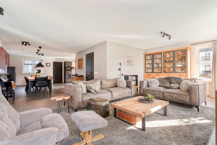 Vrijstaande woning te koop: Madeliefje 15, Hardenberg
