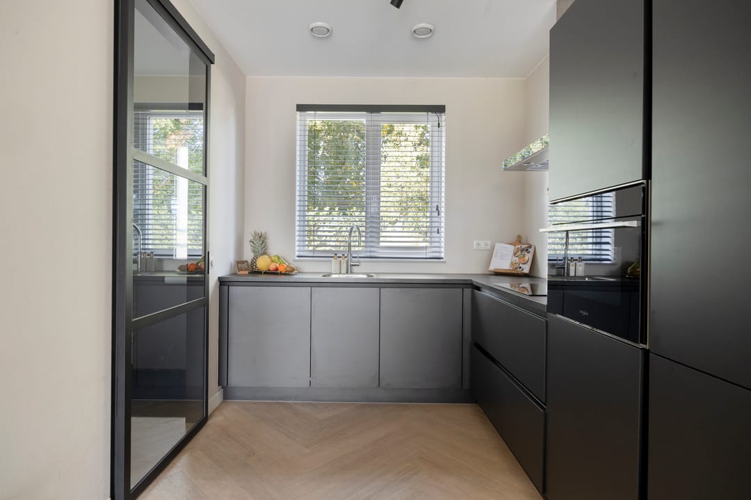Photo 11 of Jan van Wijckstraat 24