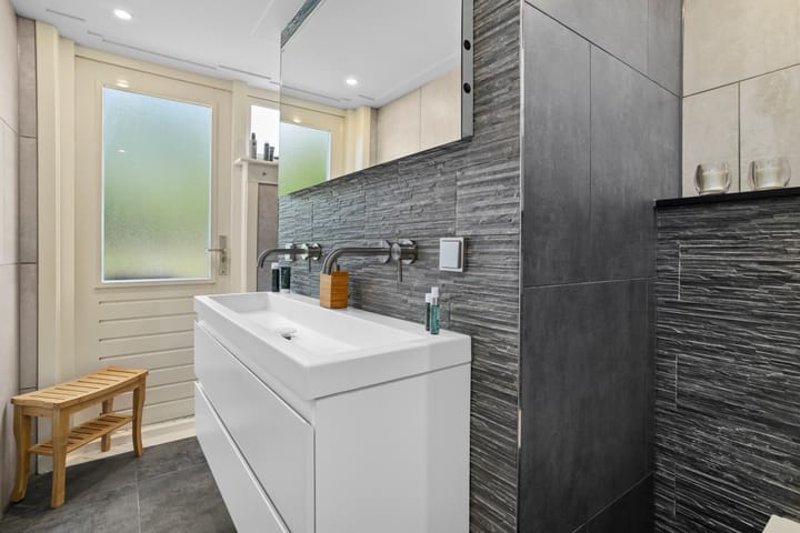 Tussenwoning te koop: Regulierslaan 9, Alkmaar