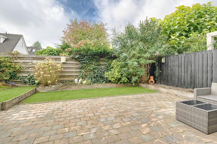 Tussenwoning te koop: Florijn 124, Hoorn