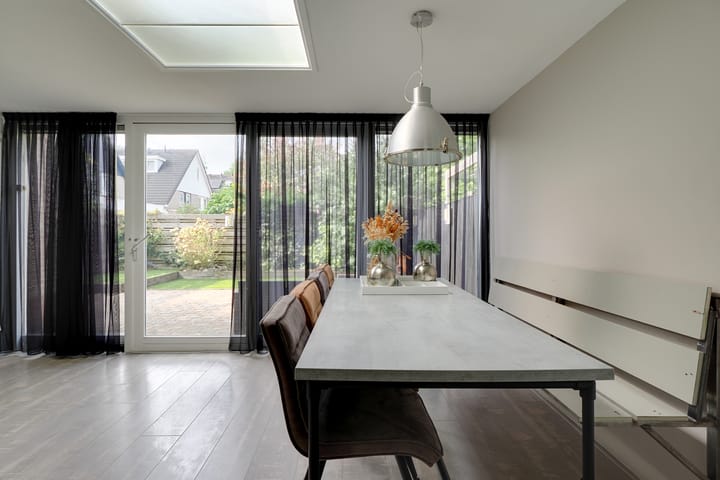 Tussenwoning te koop: Florijn 124, Hoorn