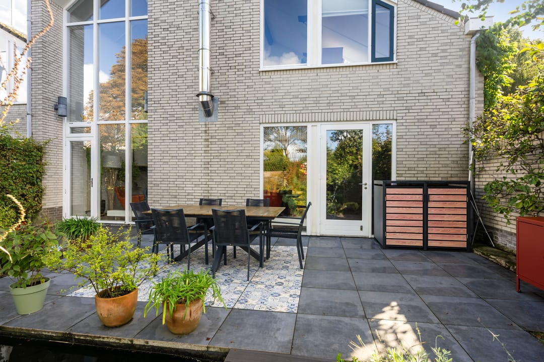 Photo 43 of Bernhardstraat 1