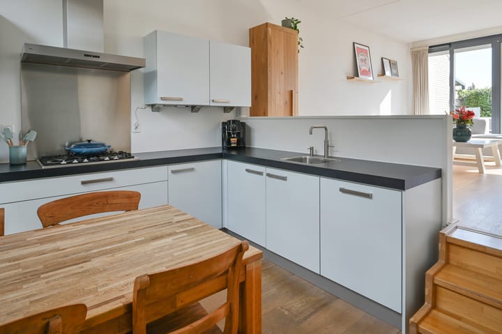 Tussenwoning te koop: De Streektuinen 35, Hoorn