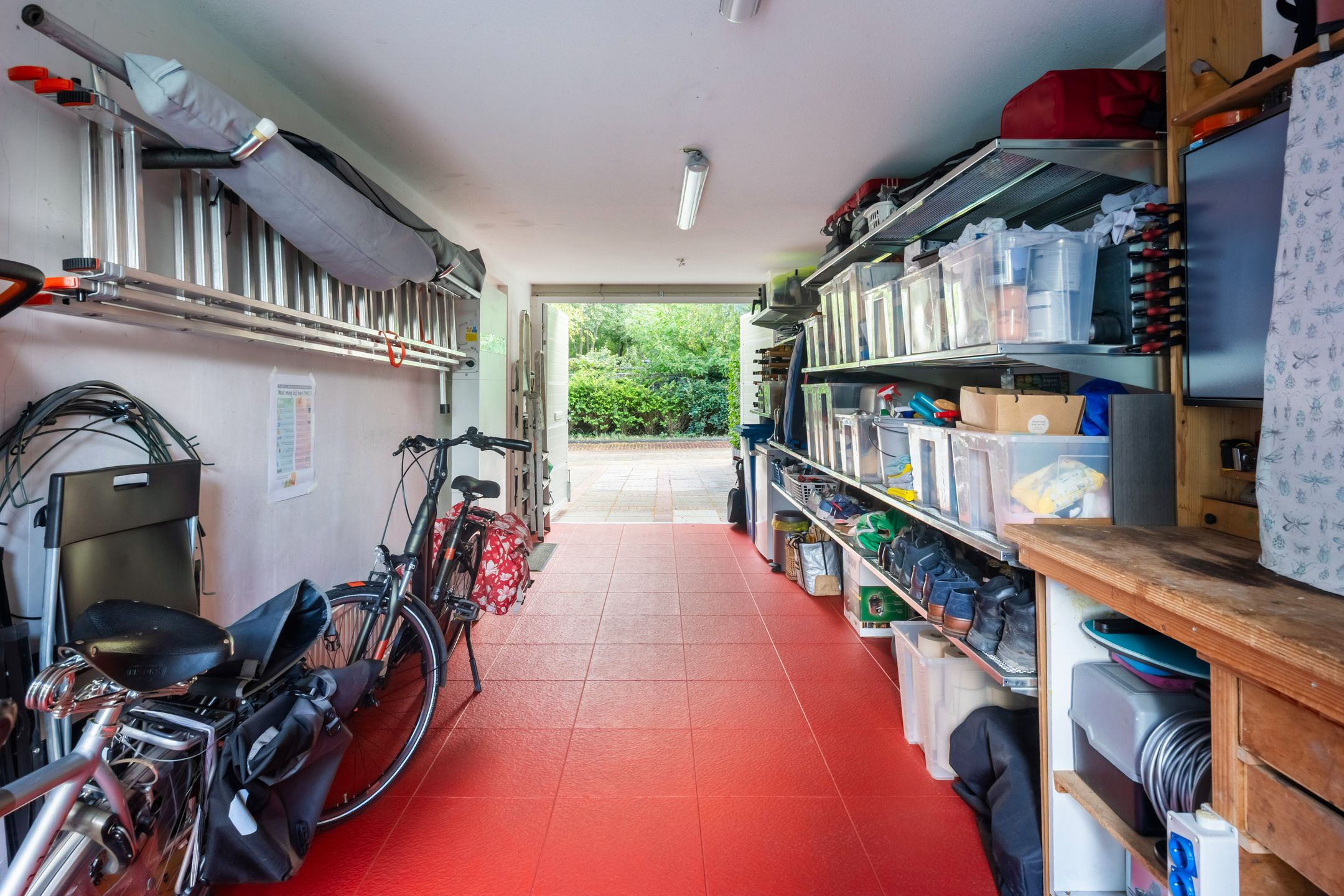 Photo 39 of Bernhardstraat 1