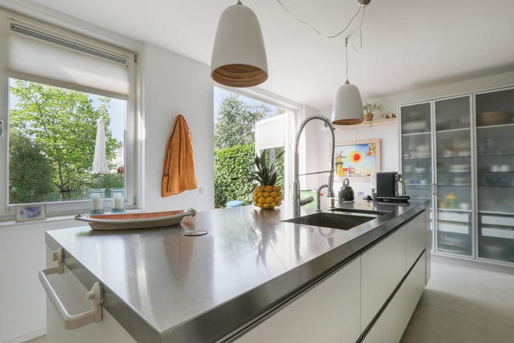 Tussenwoning te koop: Straat van Gibraltar 166, Amersfoort