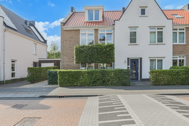 Tussenwoning te koop: Straat van Gibraltar 166, Amersfoort