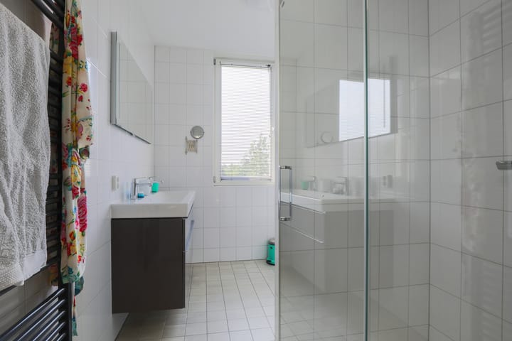 Tussenwoning te koop: Straat van Gibraltar 166, Amersfoort