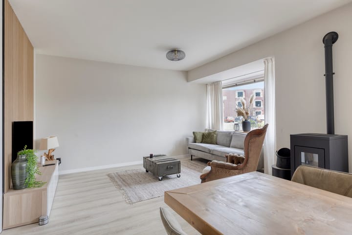 Tussenwoning te koop: Esweg 18, Blijham