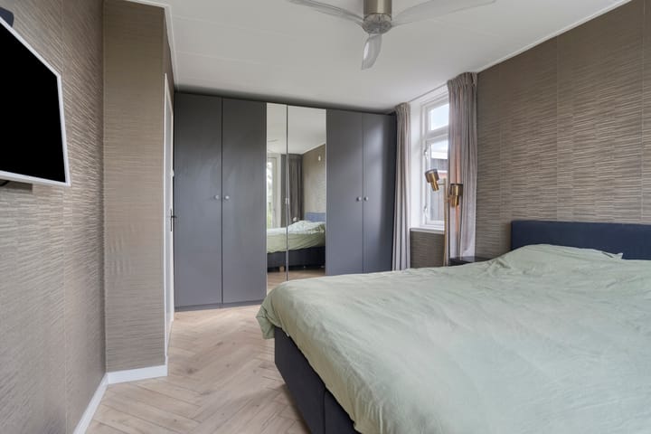 Twee-onder-één-kap te koop: J.A. de Boerstraat 40, Schagerbrug