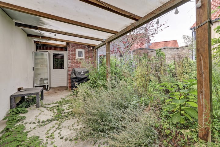 Tussenwoning te koop: Voorstraat 38, Stavenisse
