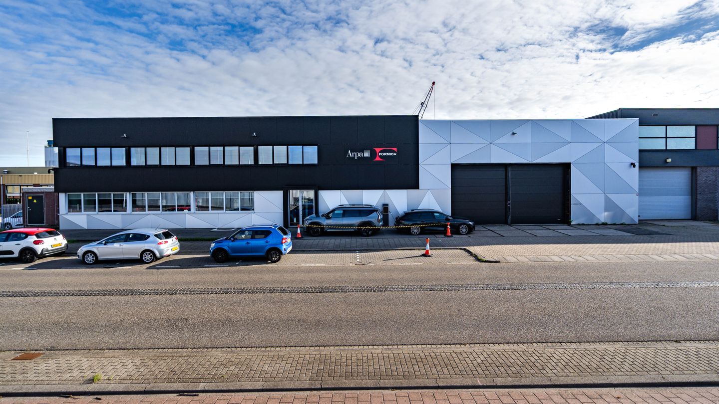 View photo 1 of Nieuw-Mathenesserstraat 69