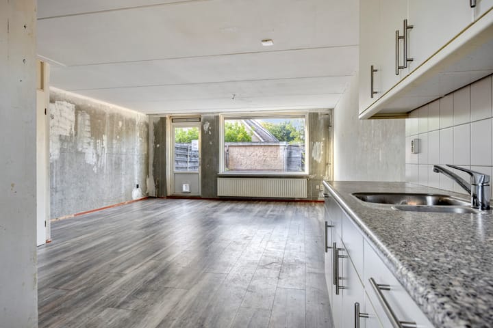 Tussenwoning te koop: Gouvernantelaan 22, De Meern