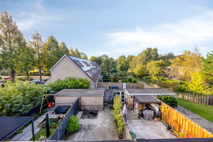 Tussenwoning te koop: Gouvernantelaan 22, De Meern
