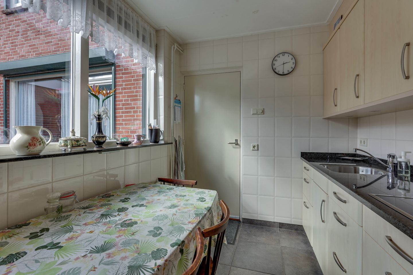Photo 10 of Dr. C.A.J. Quantstraat 30