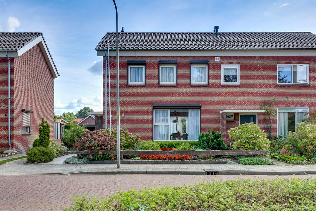 Photo 31 of Dr. C.A.J. Quantstraat 30