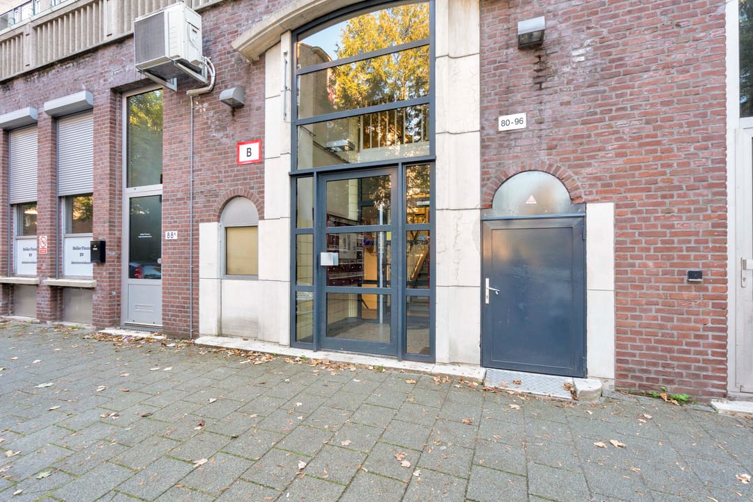 Foto 11 van Herman Robbersstraat 86-B