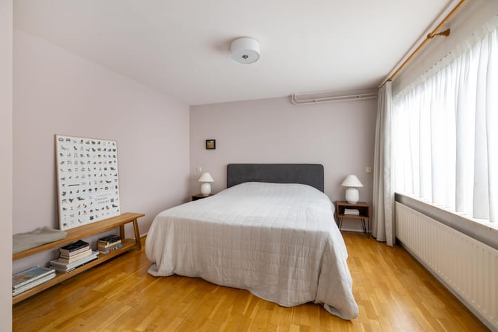 Tussenwoning te koop: Van Moerkerkenlaan 12, Groningen