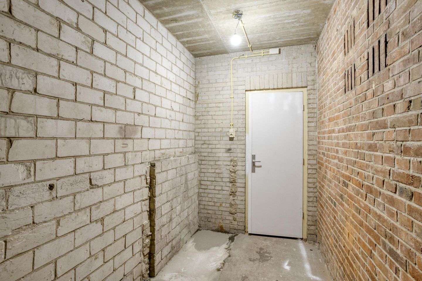 Photo 35 of Schoorlstraat 85