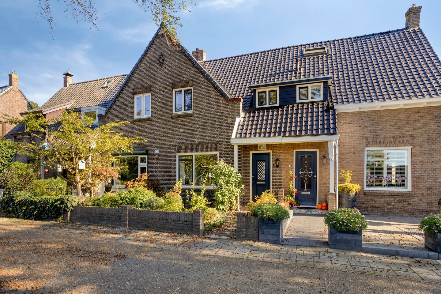 Foto 5 van Loolaan 8