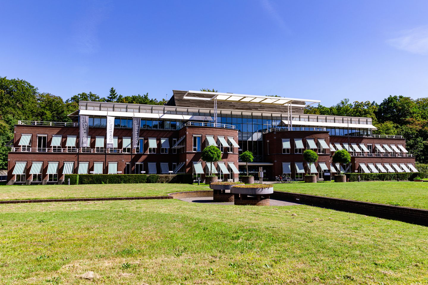 Bekijk foto 1 van Arnhemse Bovenweg 180