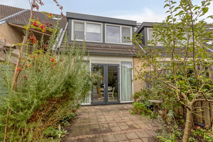 Tussenwoning te koop: Aalhorst 40, Alphen Aan Den Rijn