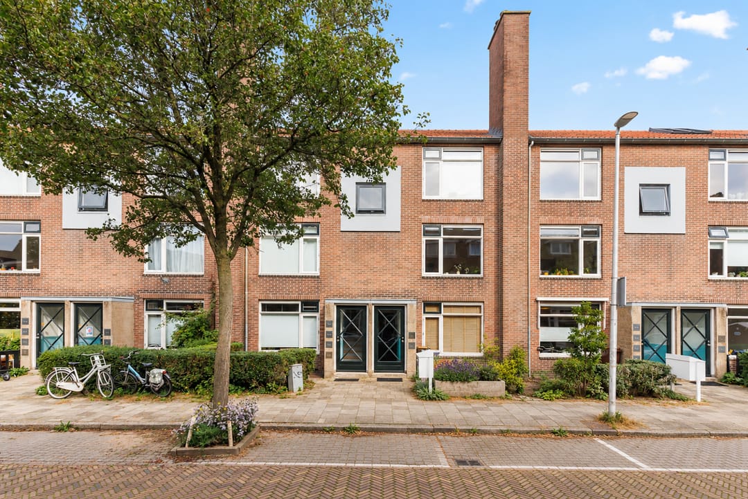 Photo 1 of Bakhuizen van den Brinkstraat 11-BS