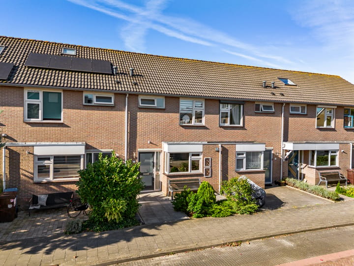 Tussenwoning te koop: Waalstraat 1B, Alphen Aan Den Rijn