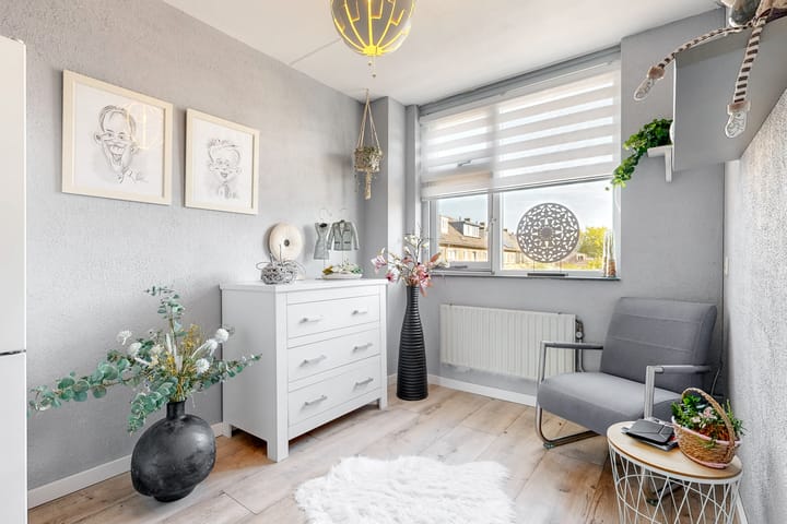 Tussenwoning te koop: Waalstraat 1B, Alphen Aan Den Rijn