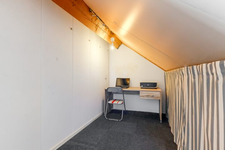 Tussenwoning te koop: Waalstraat 1B, Alphen Aan Den Rijn
