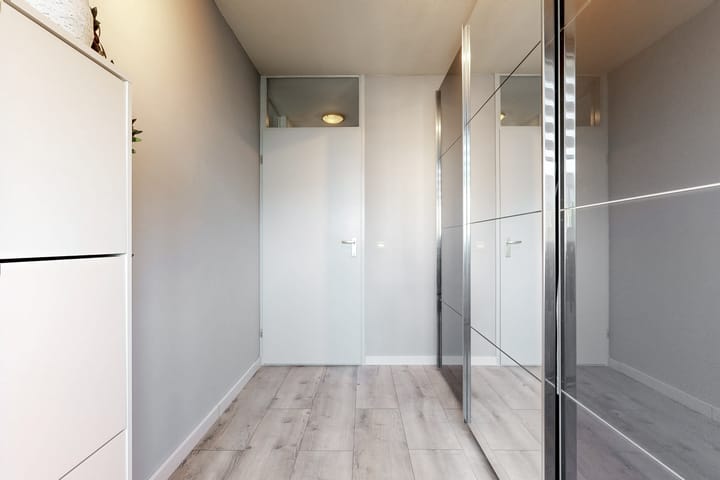 Tussenwoning te koop: Waalstraat 1B, Alphen Aan Den Rijn