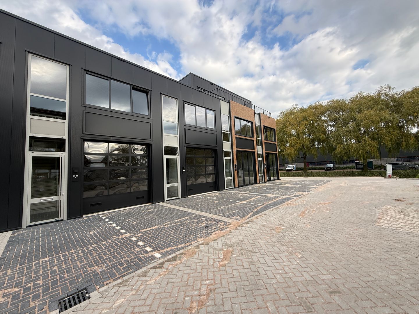 View photo 2 of Goudstraat 99-23