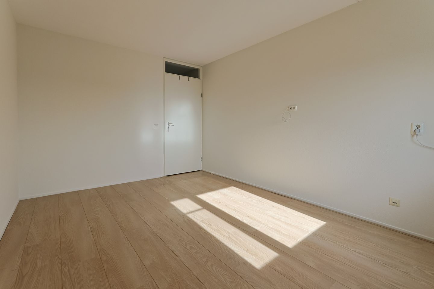 Photo 34 of Essenlaan 6-B