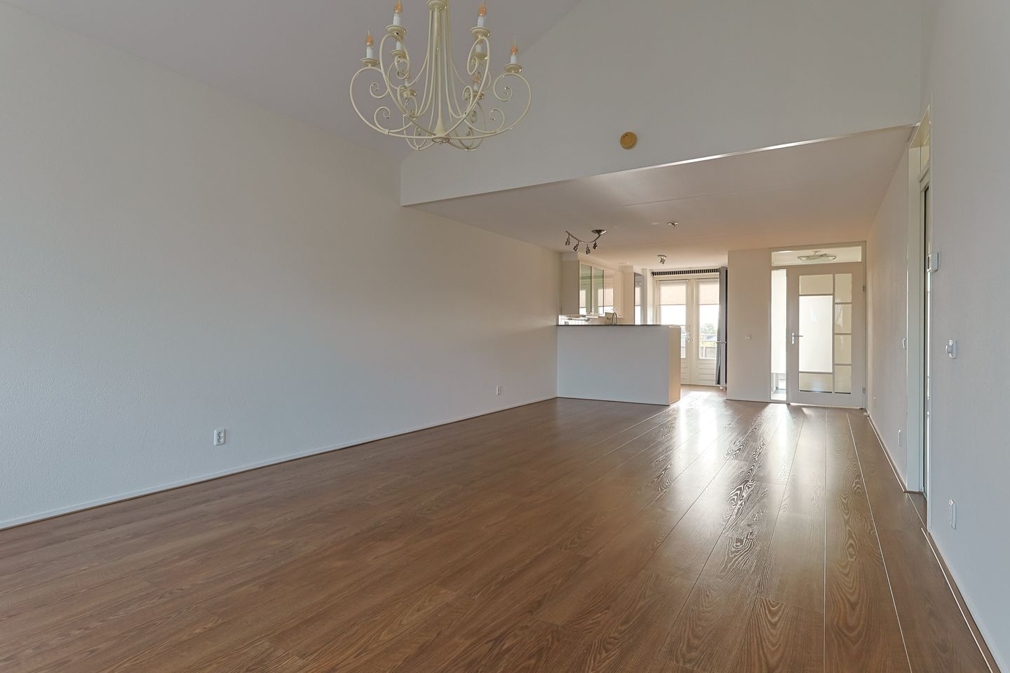 Photo 20 of Essenlaan 6-B