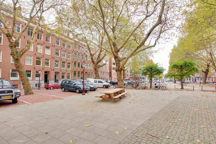 Appartement te huur: Van Oldenbarneveldtplein 13-2, Amsterdam