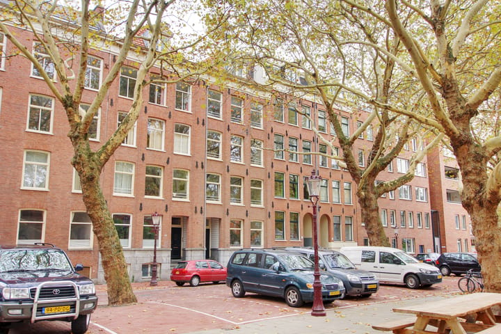 Appartement te huur: Van Oldenbarneveldtplein 13-2, Amsterdam