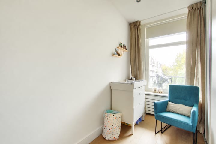 Appartement te huur: Van Oldenbarneveldtplein 13-2, Amsterdam