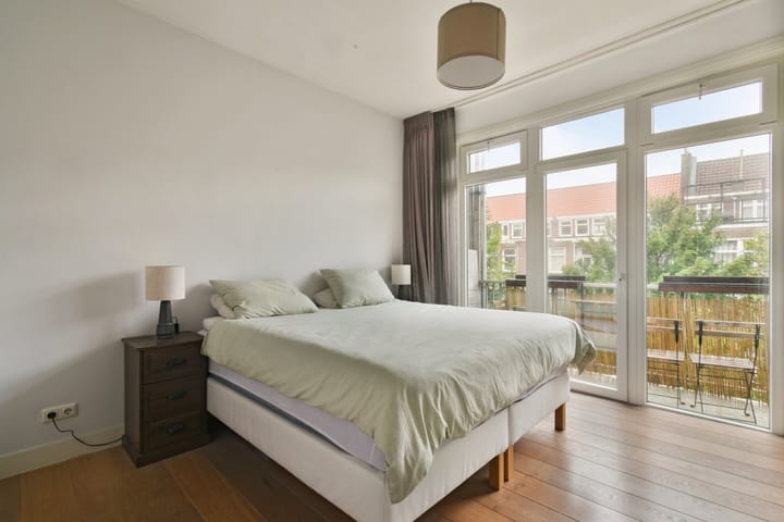 Photo 5 of Roerstraat 109-3