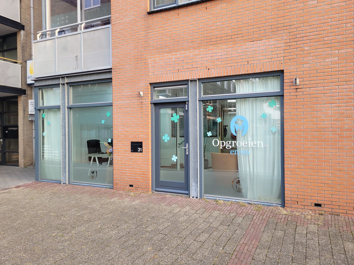 View photo 2 of van Echtenstraat 31