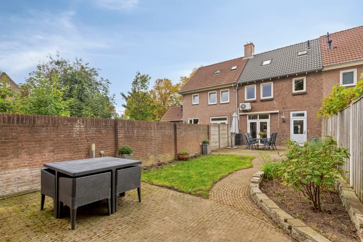 Photo 2 of Mgr. Zwijsenstraat 4