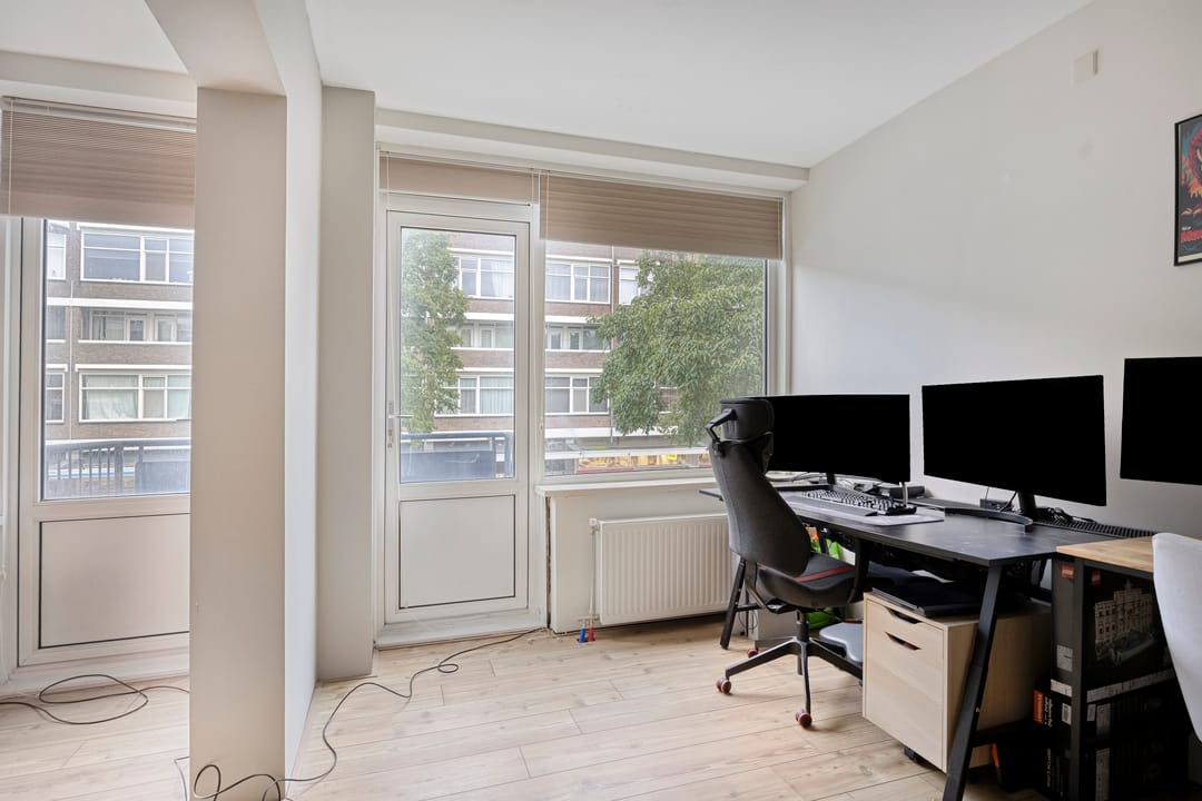 Photo 13 of Krabbendijkestraat 67