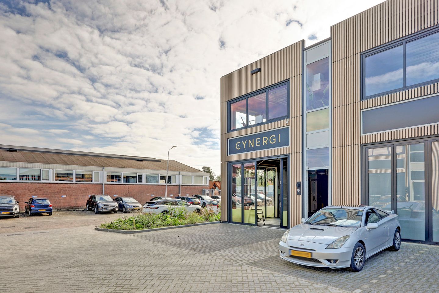 View photo 4 of Lelystraat 80-a