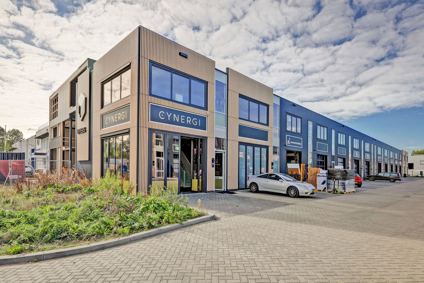 View photo 3 of Lelystraat 80-a