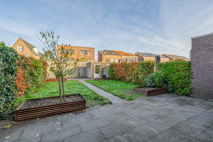 Tussenwoning te koop: Burgerwaard 55, Arnhem