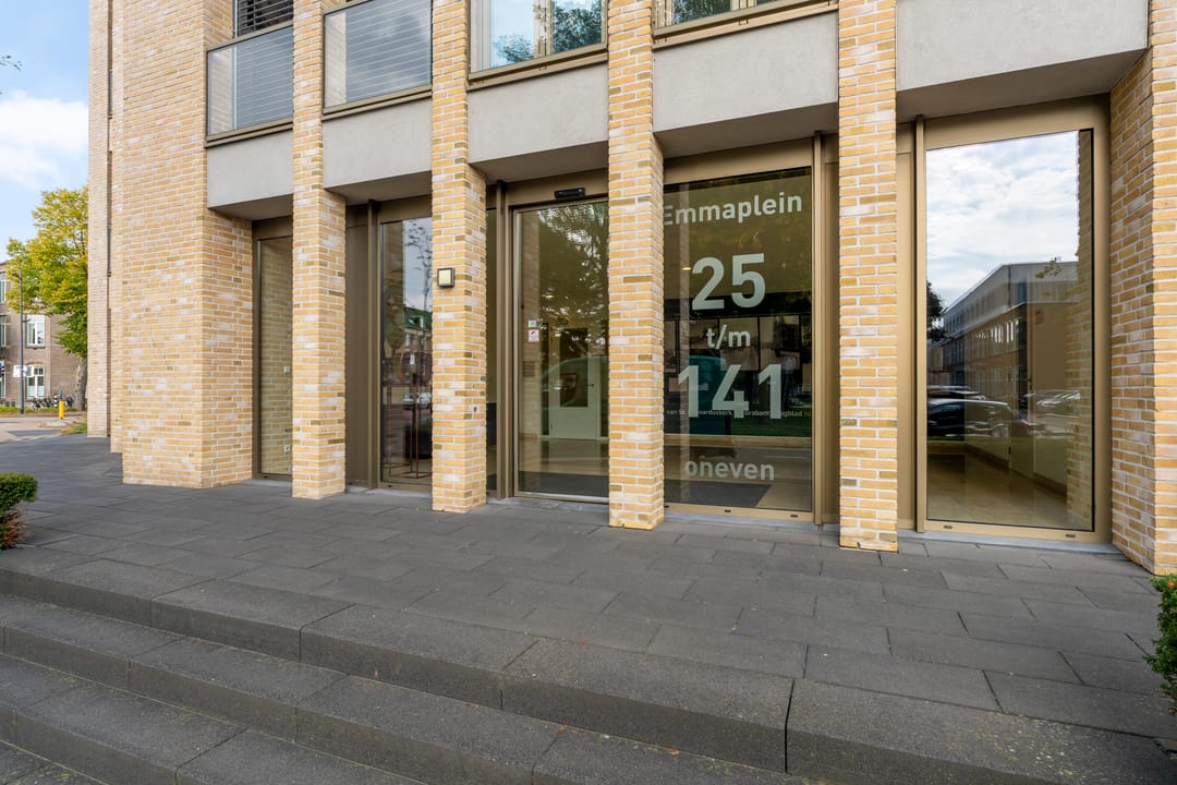 Photo 32 of Emmaplein 89