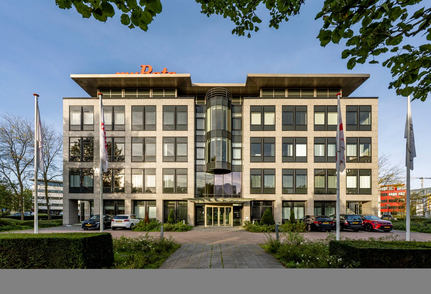 Bekijk foto 1 van Wegalaan 2-8