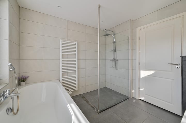 Tussenwoning te koop: Irenestraat 12, Wilnis