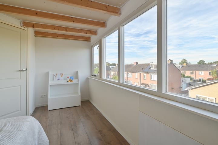 Tussenwoning te koop: Irenestraat 12, Wilnis