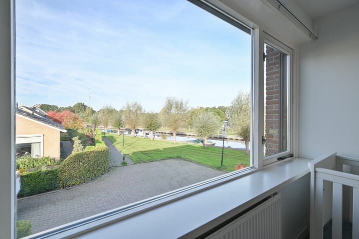 Tussenwoning te koop: Irenestraat 12, Wilnis