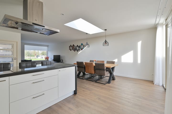 Tussenwoning te koop: Irenestraat 12, Wilnis